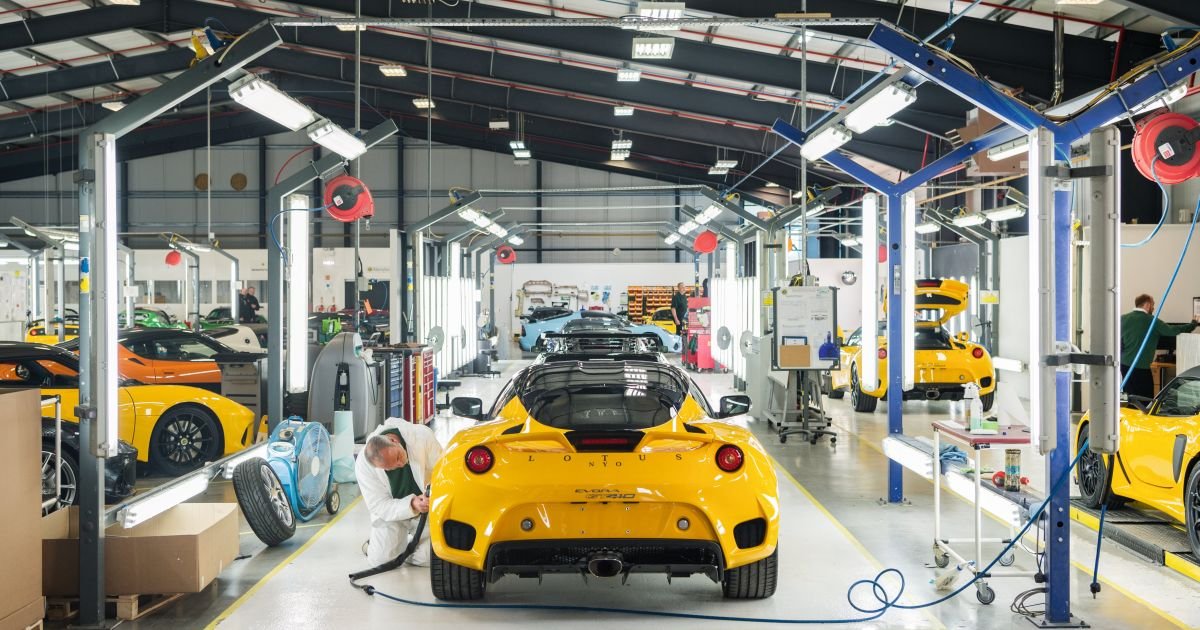 Lotus nega planos de fechar a fábrica do Reino Unido