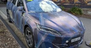 BYD SEAL 06: Sedan PHEV de tamanho médio com alcance de 2100 km espionado na Austrália